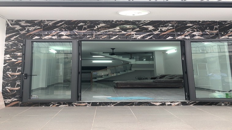 Gấp Bán Nhà hẻm Đồng Đen -Phường 12 Tân Bình – Khu Vip – 4 Tầng Ở Ngay – 72 M2 – Nhỉnh 8 Tỷ